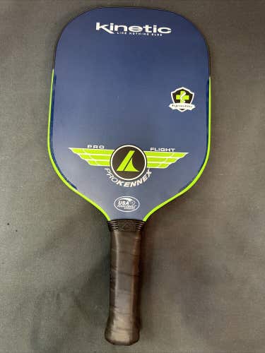 Pro Kennex Pro Flight Kinetic  - Navy/Green.  Used Once Almost Perfect