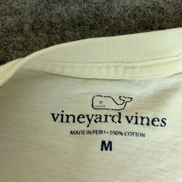 Vineyard Vines, Tops