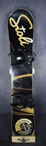 STOLICHNAYA SNOWBOARD SIZE 158 CM WITH PICCO LARGE BINDINGS