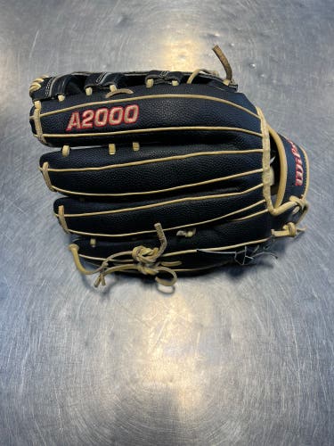Like New Wilson A2000 12.75” Baseball Glove