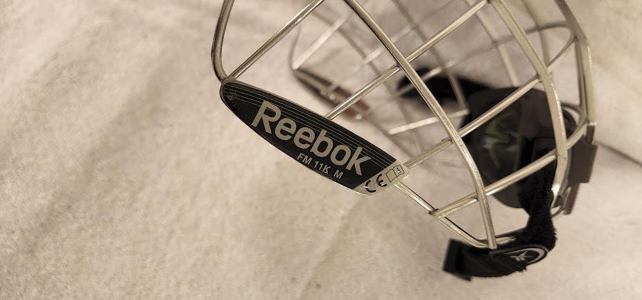 New Reebok Face Mask Cage 11K