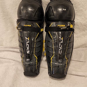 Intermediate Used CCM Tacks 7092 12" Shin Pads
