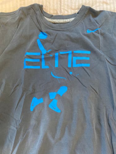 Nike “Elite” Basketball Tee - Size Medium