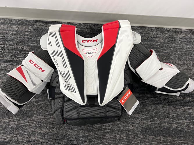 New Small CCM Eflex 5.9 Goalie Chest Protector