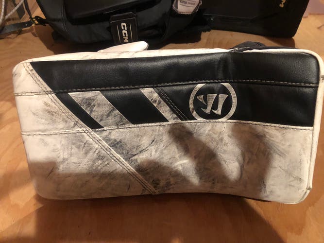 Used Junior Warrior Ritual G5 Regular Hockey Goalie Blocker