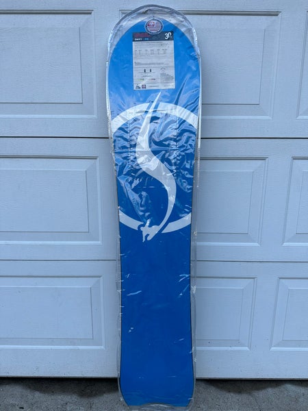 New Never Summer Harpoon Snowboard 152cm | SidelineSwap