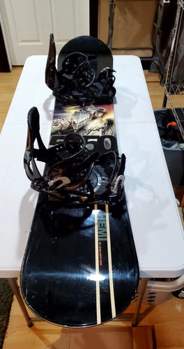 Used Men's 5150 Snowboard 151cm All Mountain With Bindings size Large True Twin Camber.