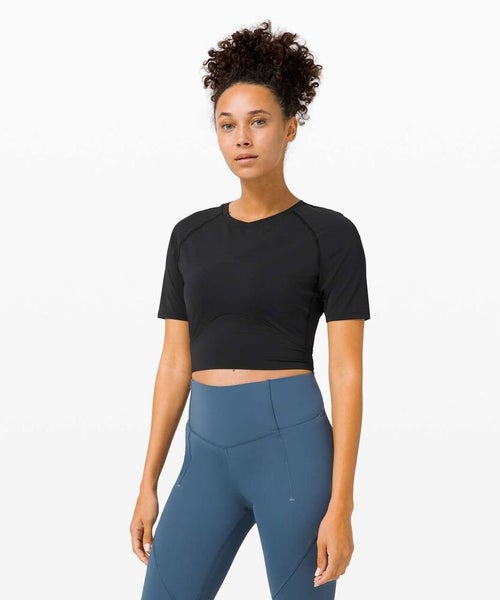 Lululemon Fine Force Short Sleeve Women's Black Run Cropped Fited Size: 2