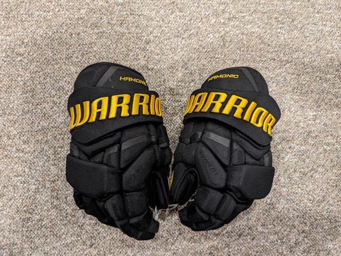 Vancouver Canucks *SKATE LOGO* Pro Stock Hockey Gloves