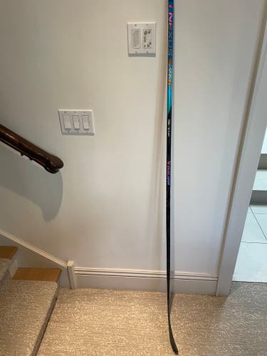 Senior New Right Handed Bauer Nexus Sync Hockey Stick P28