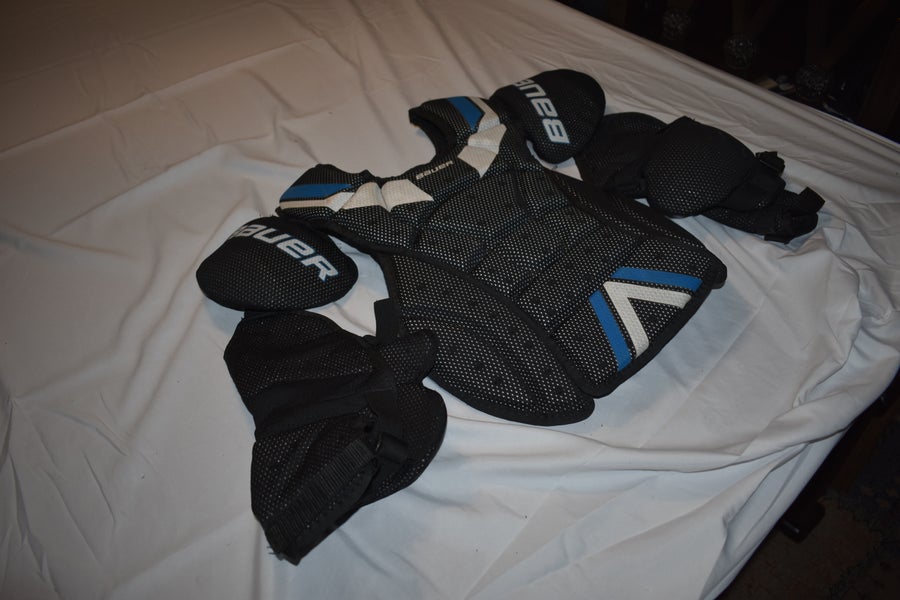 Bauer Street Goalie Chest and Arm Senior –