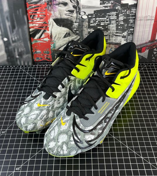 Nike Vapor Edge Elite 360 2 Volt Black Football Cleats FB3347 703 Mens Size 12 New Nike Vapor Edge Elite 360 2 Volt Black Football Cleats  main image 3