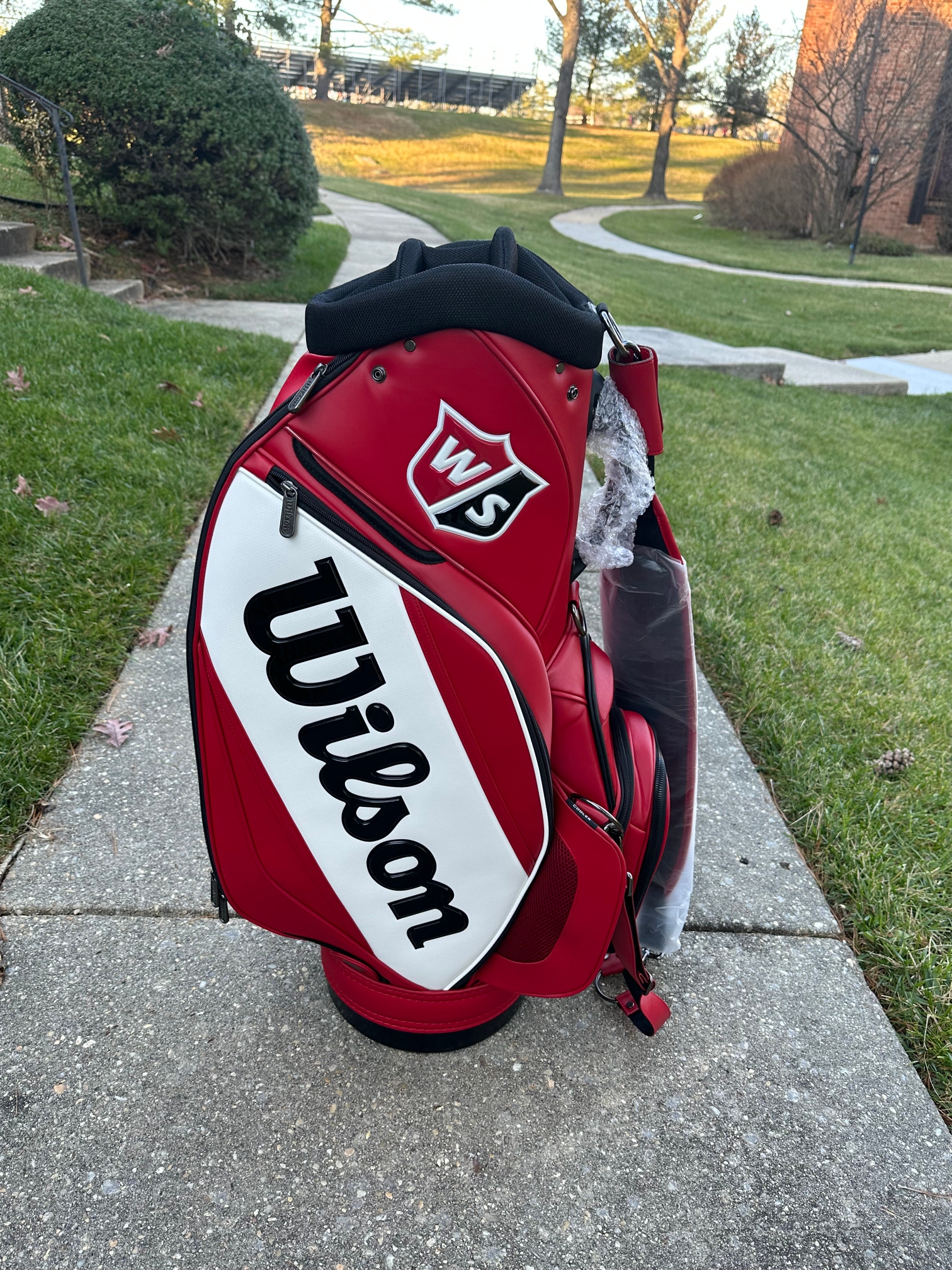 Wilson Tour Staff Golf Bag