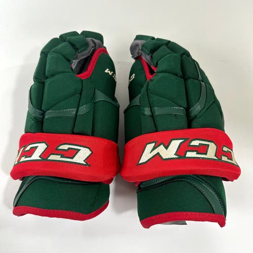 Brand New Minnesota Wild CCM HG12XP Gloves 15"