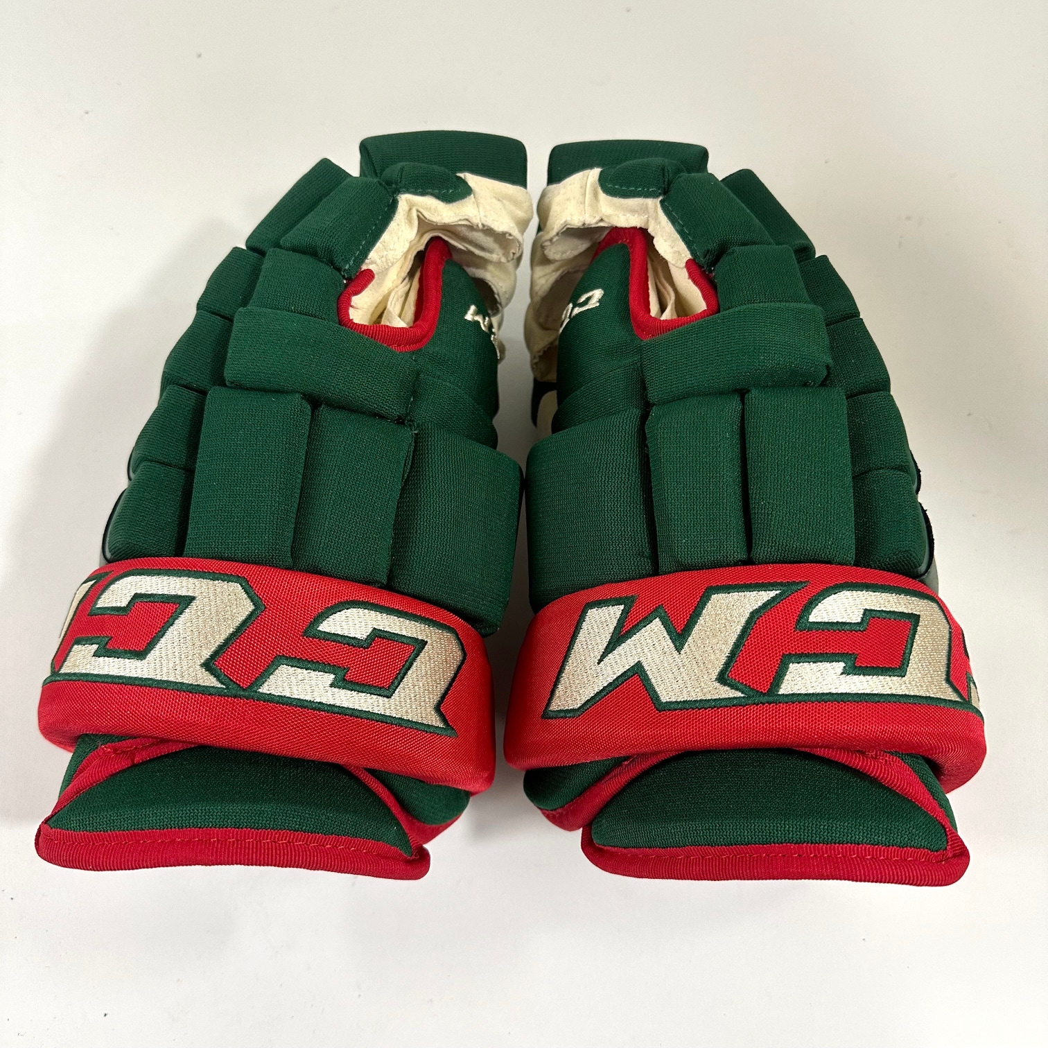 Brand New Minnesota Wild HG97XP Gloves 15"