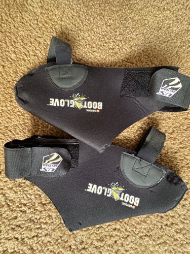 Used neoprene boot warmer Booty Glove
