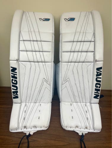 33" Vaughn Velocity V9 Goalie Leg Pads