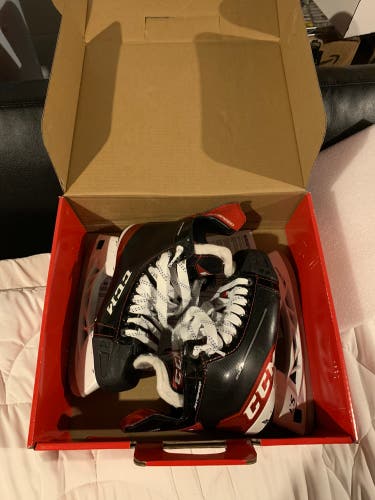 Used CCM Regular Width 6.5 JetSpeed Shock Hockey Skates