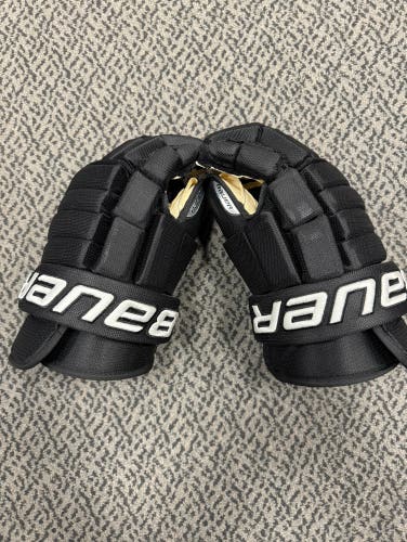 Bauer Black 15” Pro Team gloves