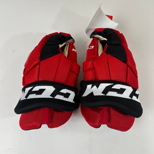 Brand New CCM HGTK Gloves Caroline Hurricanes 15"