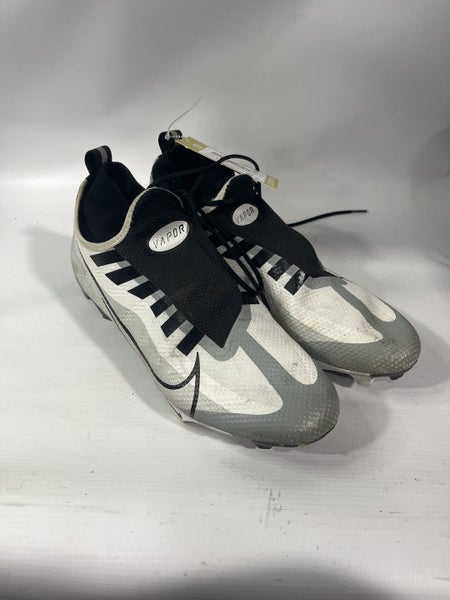 Used Nike Senior 10 Football Cleats