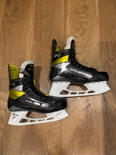 Used Bauer 7.5 Supreme 3S Hockey Skates