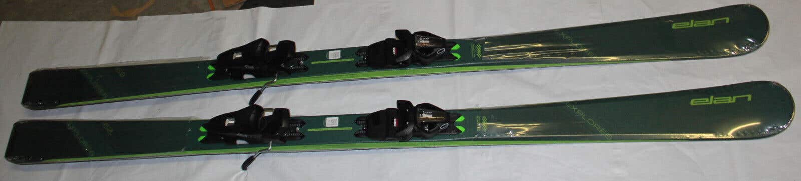 NEW  Elan  Explore 6 Skis men's  with EL 9GW Bindings size adjustable green NEW 160cm