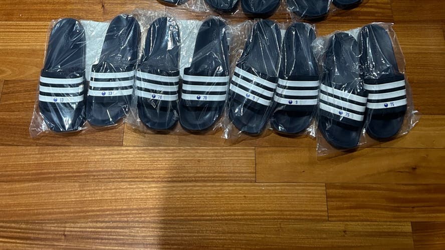 Connor Clifton 75 Buffalo Sabres Men’s Size 9 Adidas Slides Flip Flops Shower Sandals Player Issued