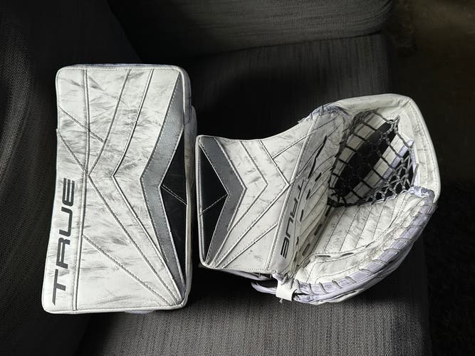 True Catalyst PX3 Blocker & Glove L.A. Kings
