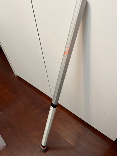 Maverik A1 Lacrosse shaft