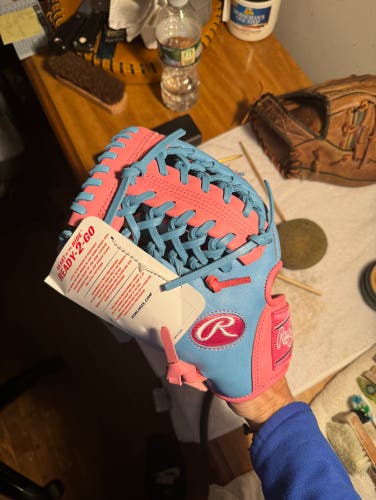 Cotton Candy 2023 Pitcher's 11.5" Heart of the Hide Baseball Glove