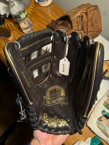 Exclusive 2022 Outfield 12.75" Pro Preferred Baseball Glove