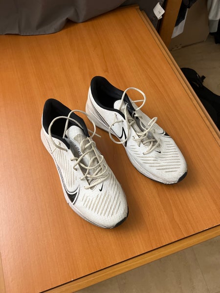 Men's Size 11 (Women's 12) Nike Shoes