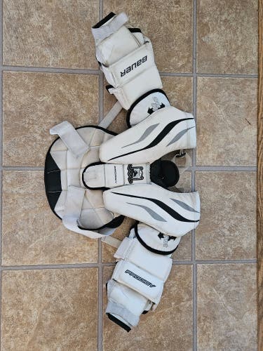 Used Small / Medium Bauer Prodigy Goalie Chest Protector