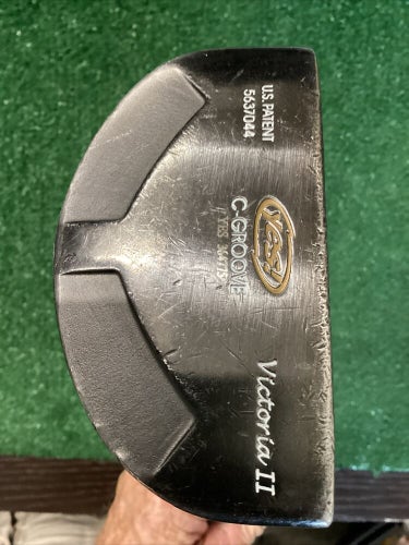 Yes! C-Groove Victoria II Putter 31” Inches