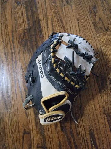 Wilson A2000 First Base - Softball Glove 12"