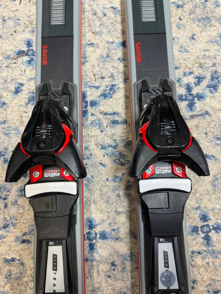 ATOMIC SAVOR 7 SKIS SIZE 158 CM WITH ATOMIC BINDINGS