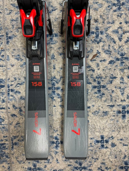 ATOMIC SAVOR 7 SKIS SIZE 158 CM WITH ATOMIC BINDINGS
