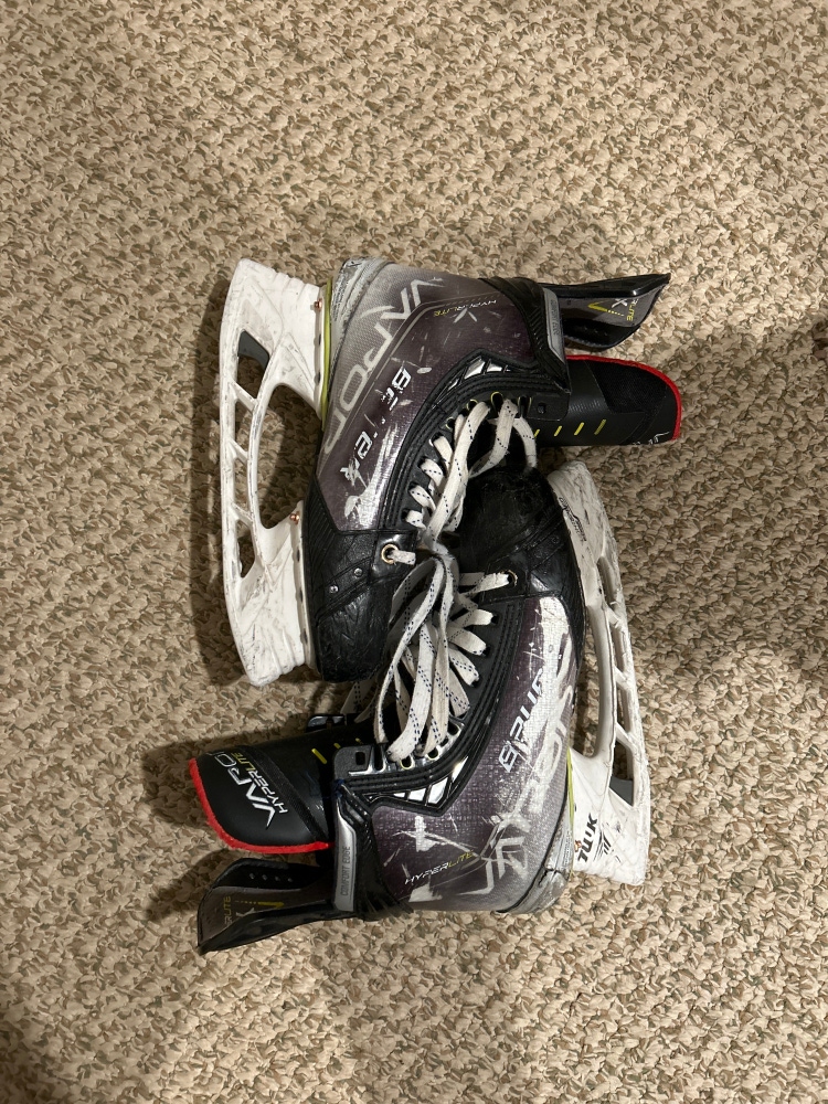 Senior Bauer 7 Vapor Hyperlite Hockey Skates