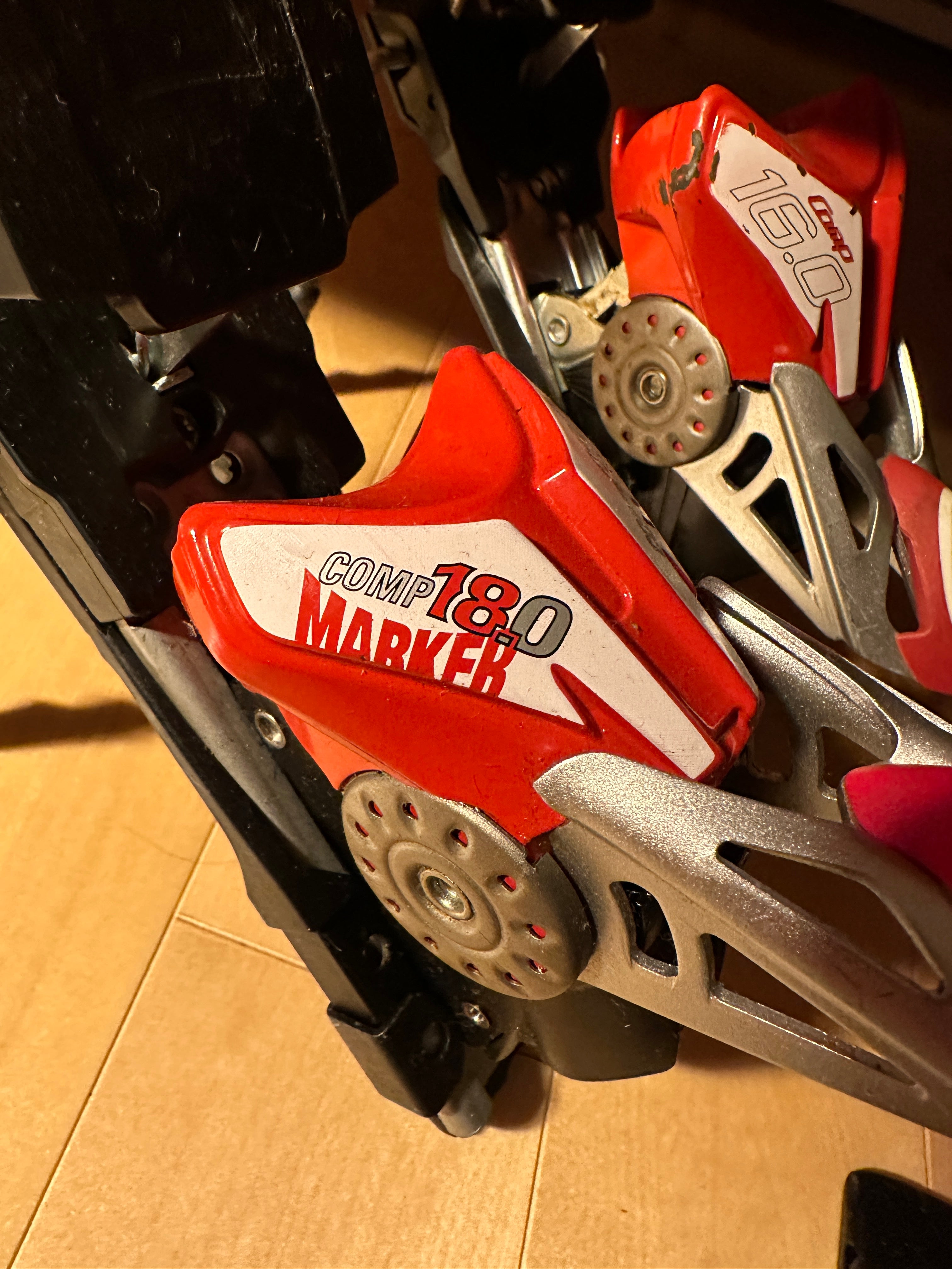 MARKER Racing XComp 18 ALPINE SKI BINDINGS Red/White | SidelineSwap