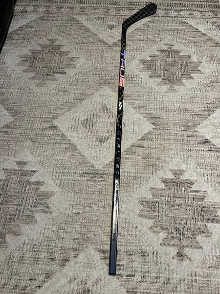 *Broken Blade* True Catalyst 9x3 Hockey Stick