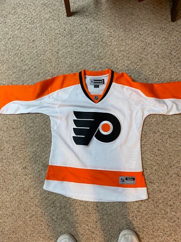 Philadelphia Flyers Jersey Women’s Small-Like NEW!!!