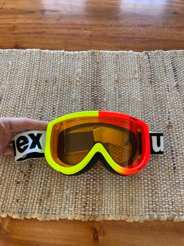 UVEX Ski Goggles New