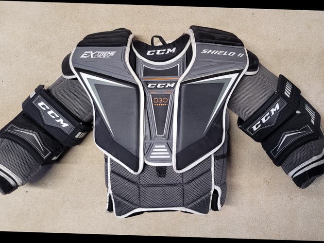 Used Small CCM Extreme Flex Shield II Goalie Chest Protector