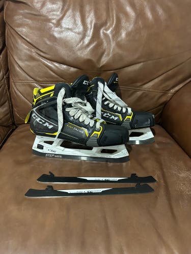 CCM Supertacks Goalie Skate AS3 Pro Size 8.5