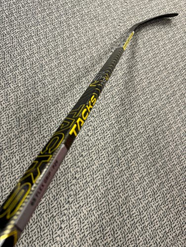 CCM  Tacks AS-V P29 curve 65 flex left hand stick