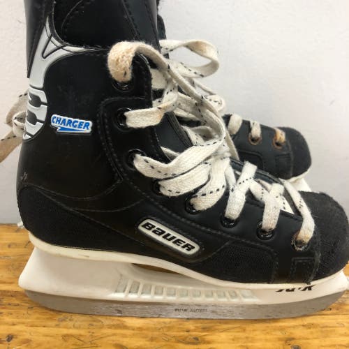 Bauer Charger size 2 hockey skates