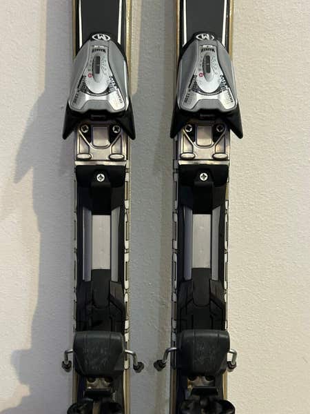 burton 141 cm snowboard 141 cm Burton Deja Vu Flying V Women`s Snowboard #124 | SidelineSwap