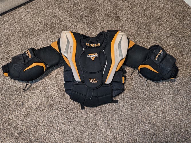 Used Large Vaughn Ventus LT98 Goalie Chest Protector
