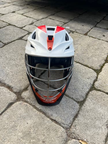 Player's Cascade S Helmet